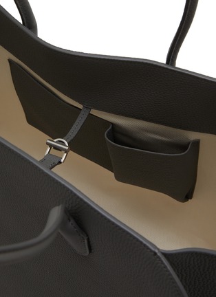 Detail View - Click To Enlarge - THE ROW - Marlo 17 Leather Tote Bag