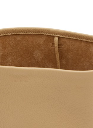 Detail View - Click To Enlarge - THE ROW - Small N/S Park Leather Tote Bag