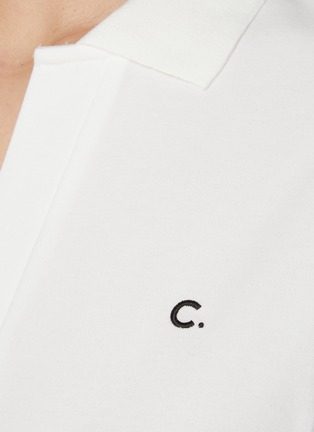 - CLOVE - Logo Collar T-shirt