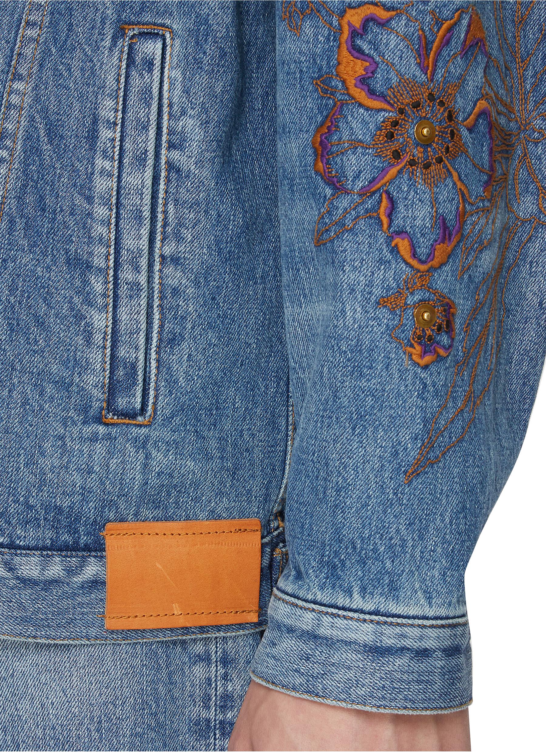 Light Wash Multi-Pocket Embroidery Denim Jacket - Thumbnail 4