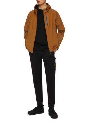 Figure View - Click To Enlarge - STONE ISLAND - Logo Patch Cotton Cargo Jogger Pants