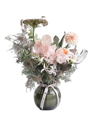 Main View - Click To Enlarge - ELLERMANN FLOWER BOUTIQUE - Snowflake Elegance in a Vase