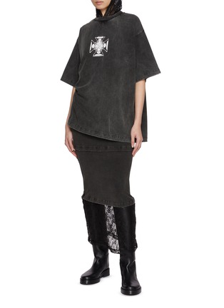 Figure View - Click To Enlarge - WE11DONE - Lace Hood Graphic Print T-Shirt