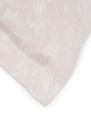 Detail View - Click To Enlarge - CELSO DE LEMOS - Pompadour Pillowcase Set of 2 — 500 Nuage Rose