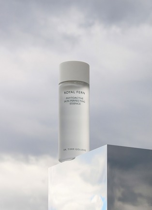 Detail View - Click To Enlarge - ROYAL FERN - Skin Perfecting Essence 200ml