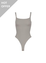 【関税込み】SKIMS グレー Soft ミニワンピース SOFT SMOOTHING SEAMLESS CAMI ONESIE | SMOKE