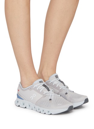 Figure View - Click To Enlarge - ON - Cloud X 4 Low Top Women's Sneakers