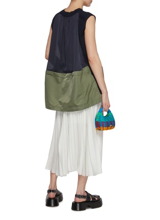 Figure View - Click To Enlarge - SACAI - Sheek Back Light Wash Skirt