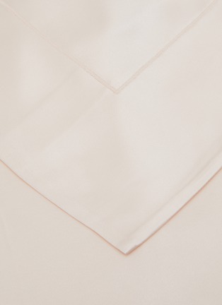 Detail View - Click To Enlarge - SILKY MIRACLE - The One King Size Silk Bed Set — Blossom Pink