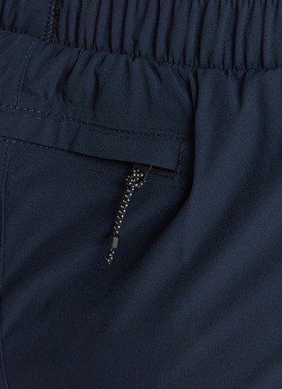  - SOAR RUNNING - Run Shorts