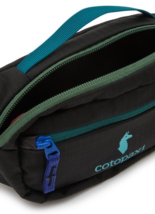 Detail View - Click To Enlarge - COTOPAXI - Del Día Kapai 1.5L Hip Pack — Del Día Dark