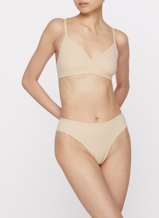Figure View - Click To Enlarge - SKIMS - Fits Everybody Crossover Bralette