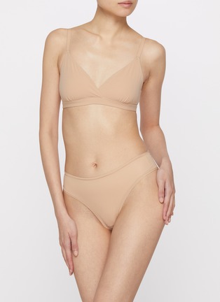 Figure View - Click To Enlarge - SKIMS - Fits Everybody Crossover Bralette