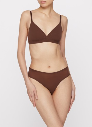 Figure View - Click To Enlarge - SKIMS - Fits Everybody Crossover Bralette
