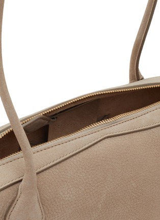 Detail View - Click To Enlarge - ALAÏA - Medium Le Teckel Leather Shoulder Bag