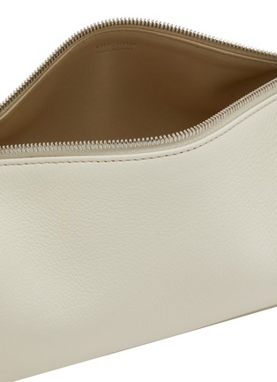Detail View - Click To Enlarge - THE ROW - Small 90's Grain Leather Handbag