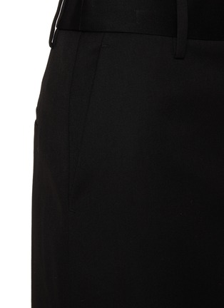  - MO&CO. - Slim Mini Skirt