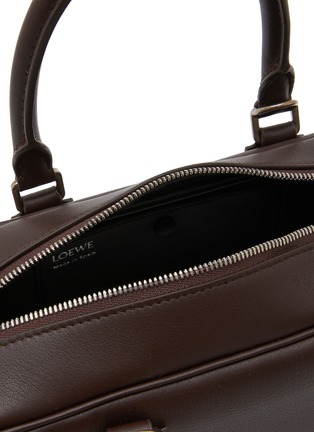 Detail View - Click To Enlarge - LOEWE - Amazona 23 Cropped Leather Handbag