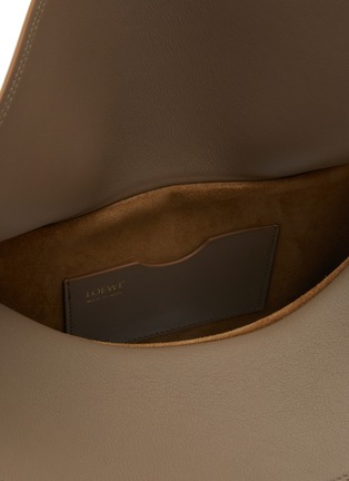 Detail View - Click To Enlarge - LOEWE - Medium Ola Smooth Calfskin Bag