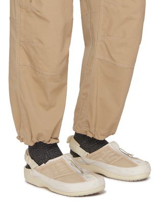 Figure View - Click To Enlarge - CROCS - Classic Energy Running Vest Clogs