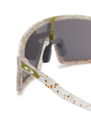 Detail View - Click To Enlarge - OAKLEY - Sutro Injected Sunglasses