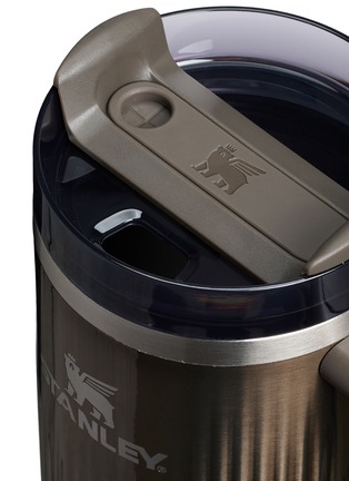 Detail View - Click To Enlarge - STANLEY - The Quencher H2.0 FlowState™ Fluted Tumbler 30oz — Gunmetal Shine