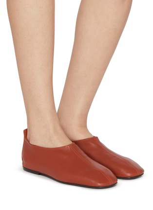 Figure View - Click To Enlarge - DRIES VAN NOTEN - Centre Seam Leather Flats