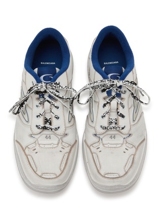 Detail View - Click To Enlarge - BALENCIAGA - Hamptons Worn Out Leather Men's Sneakers