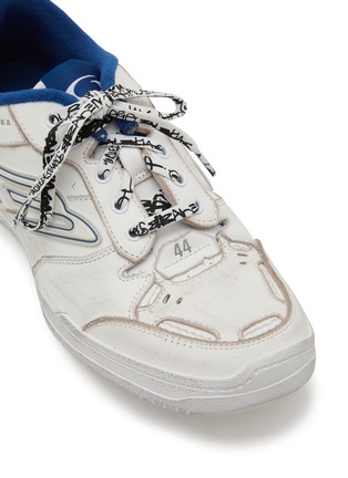 Detail View - Click To Enlarge - BALENCIAGA - Hamptons Worn Out Leather Men's Sneakers