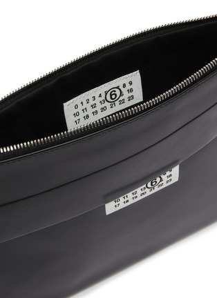 Detail View - Click To Enlarge - MM6 MAISON MARGIELA - Leather Clutch Bag