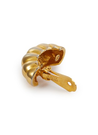 Detail View - Click To Enlarge - LANE CRAWFORD VINTAGE ACCESSORIES - Pauline Rader Gold Toned Clip On Earrings