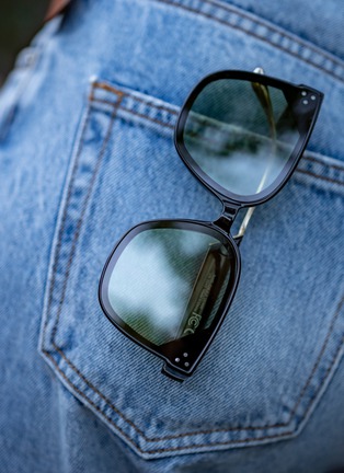  - CHAMELO - Veil Alpha Lens Smart Glasses — Glossy Black Frame/Smoke Lenses