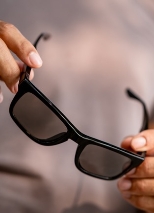  - CHAMELO - Prime HVL Lens Smart Glasses — Matte Black Frame/Smoke Lenses