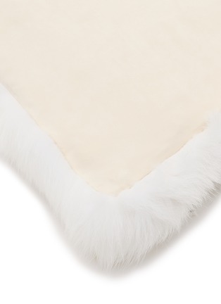 Detail View - Click To Enlarge - LAGOM - Fox Fur Cushion