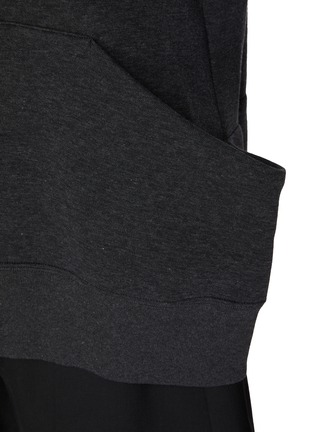  - SACAI - Exaggerated Pocket Sponge Sweat Sweatshirt