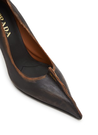 Detail View - Click To Enlarge - PRADA - Antiqued 85 Leather pumps