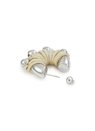 Detail View - Click To Enlarge - KITESY MARTIN STUDIO - La Chunky Hoop Earrings — Silvered/Cream