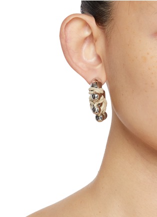 Figure View - Click To Enlarge - KITESY MARTIN STUDIO - La Chunky Hoop Earrings — Silvered/Cream
