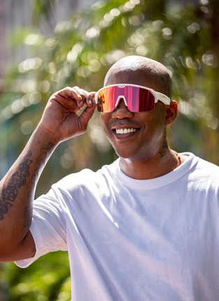  - CHAMELO - Music Shield HVL Lens Smart Glasses — White Frame/Fire Lenses