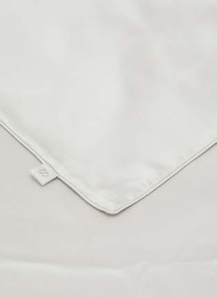 Detail View - Click To Enlarge - SILKY MIRACLE - The One Queen Size Silk Bed Set — Moonlight Grey