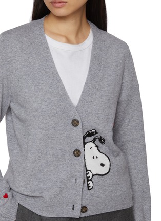  - CHINTI & PARKER - X Peanuts Snoopy Peek Wool Cashmere Cable Knit Cardigan