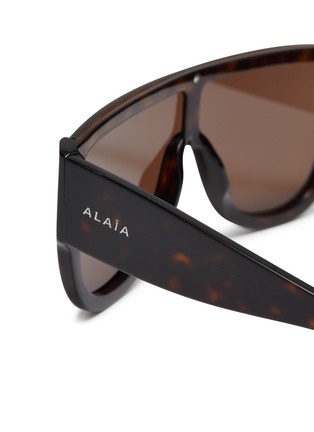 Detail View - Click To Enlarge - ALAÏA - Recycled Acetate Panorama Mask Sunglasses