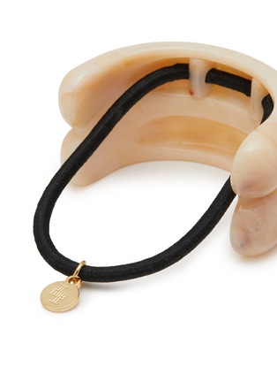 Detail View - Click To Enlarge - LELET NY - Marbled Double Arch Pony Cuff