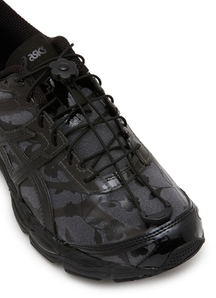 Detail View - Click To Enlarge - ASICS - X Cecilie Bahnsen Gel-Cumulus 16 Floral Print Women's Sneakers