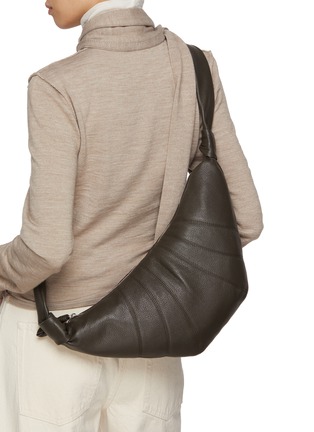 Figure View - Click To Enlarge - LEMAIRE - Medium Croissant Grained Leather Bag