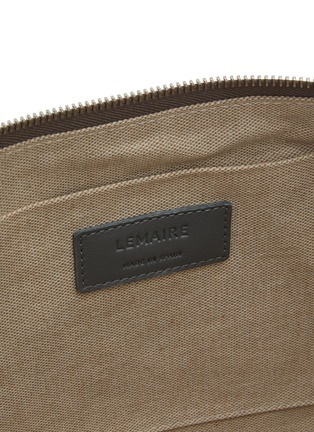 Detail View - Click To Enlarge - LEMAIRE - Medium Croissant Leather Bag