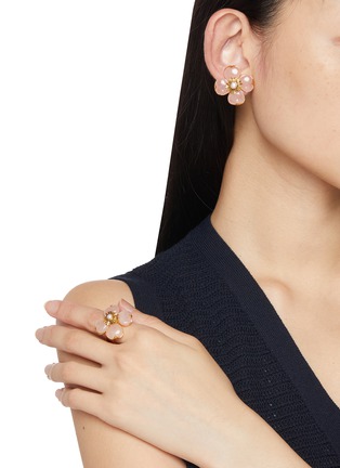 Front View - Click To Enlarge - GOOSSENS - Trèfle 24K Gold Natural Rose Quartz Clip Earrings
