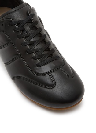 Detail View - Click To Enlarge - LEMAIRE - Soft Runner Leather Men's Sneakers