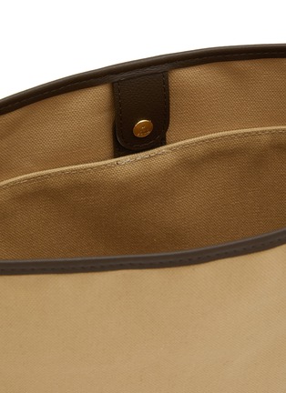 Detail View - Click To Enlarge - L/UNIFORM - The Small Postman No° 227