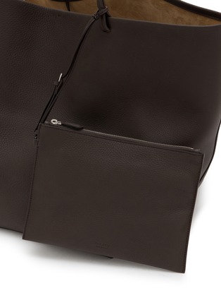 Detail View - Click To Enlarge - THE ROW - Extra Large Park Grained Leather Tote Bag